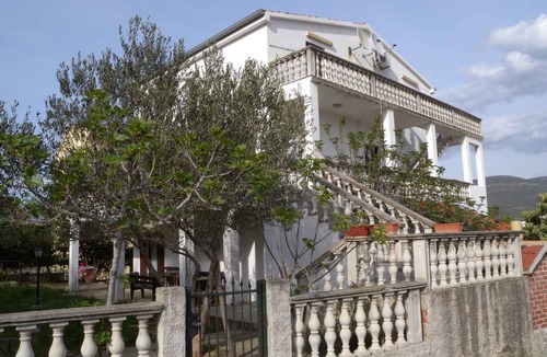 Pridraga Apartment | Holiday apartment with air conditioning and sea view