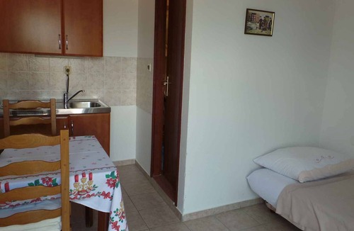 Porec Apartment | Holiday apartment with outdoor pool