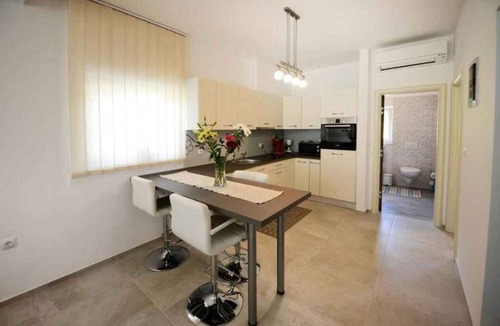 Kukci Apartment | Holiday apartment with shared pool