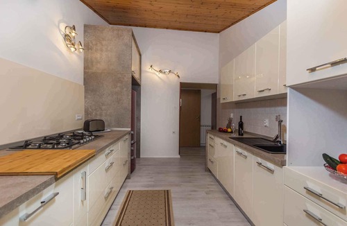 Kukci Apartment | Holiday apartment with swimming pool