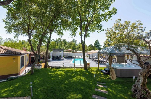 Kukci Apartment | Holiday apartment with swimming pool
