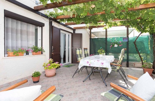 Baska Apartment | Holiday apartment with terrace and wireless