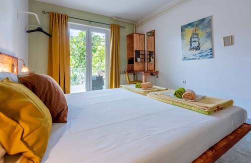 Selce Apartment | Holiday apartment with WiFi and air conditioning
