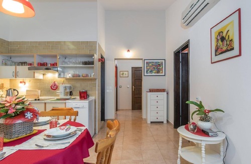 Fuskulin House | Holiday flat Natalia 2 with shared pool