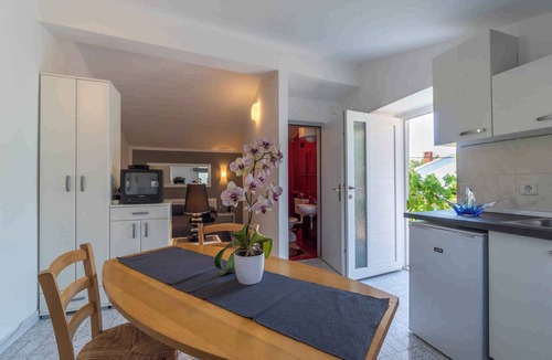 Krnica Apartment | Holiday flat with terrace