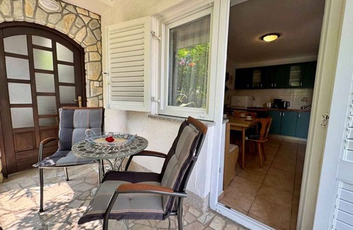 Silo Apartment | Holiday flat with terrace and air conditioning