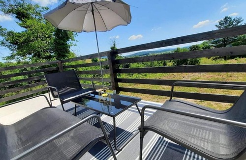 Ogulin House | Holiday Home 3M - Two Bedroom Holiday Home with Lake View