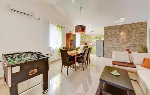 Barbariga House | Holiday Home Betiga 02