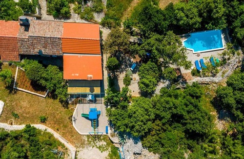 Veli Losinj House | Holiday Home Boris - holiday house with swimming pool