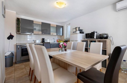 Marcana House | Holiday Home 'Dorina' with Private Pool, Wi-Fi, and Air Conditioning