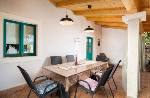 Valtura House | Holiday home in a great location