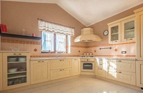 Mugeba House | Holiday home in a quiet village only 5 minutes from Zelena Laguna