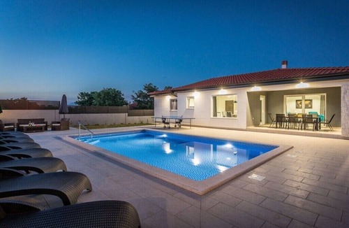 Salakovci House | Holiday home in Labin with swimming pool