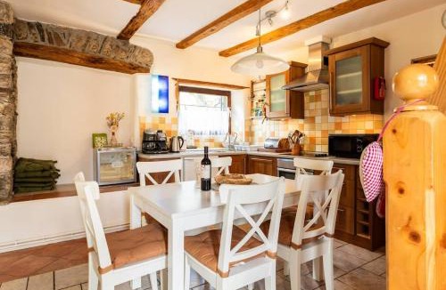Kamno House | Holiday Home Katric