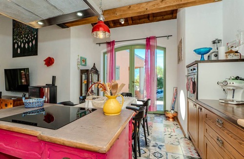 Razanac Villa | Holiday home Kolo loko cottage by Villas Guide