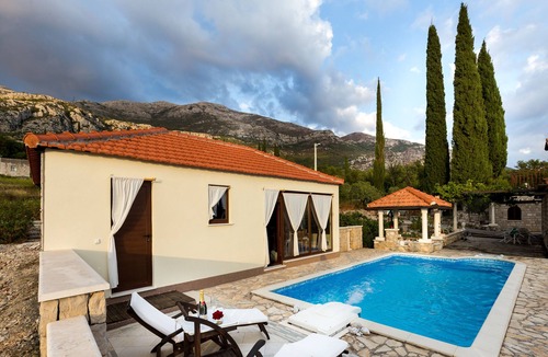 Mihanici House | Holiday Home Lazuština Paradise