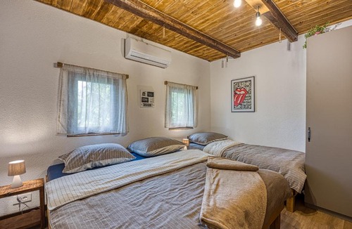 Breznik Plesivicki House | Holiday Home Ljubav