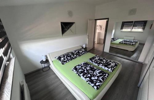 Buzdohanj House | Holiday home Lucas with pool