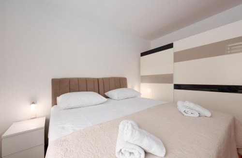 Kuceli Apartment | Holiday Home Magdalena with private Pool