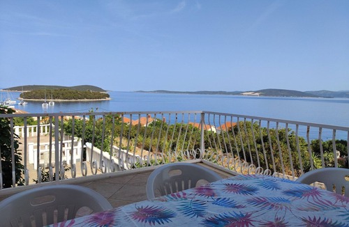 Maslinica House | Holiday Home Maja