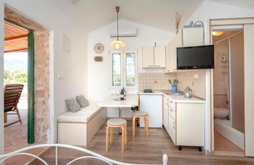 Stari Grad House | Holiday Home Marijo by Interhome