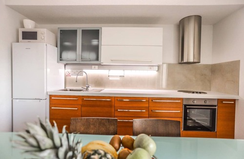 Lecevica House | Holiday Home Melone