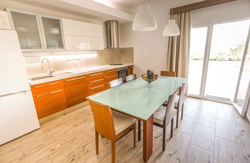 Lecevica House | Holiday Home Melone