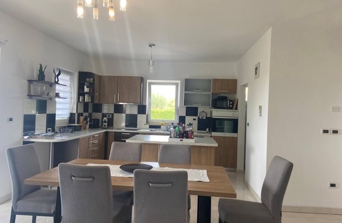 Visnjan Resort | Holiday Home Mihaela, Visnjan
