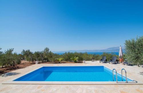 Supetar Villa | Holiday Home My Summer House - Two-Bedroom Holiday Home with Private Pool and Terrace - ST