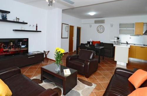Slano House | Holiday Home Odiseja- One Bedroom Apartment with Terrace and Sea View