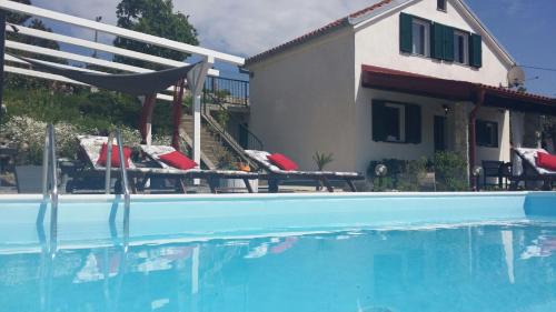 Vratarusa House | Holiday Home Paulana