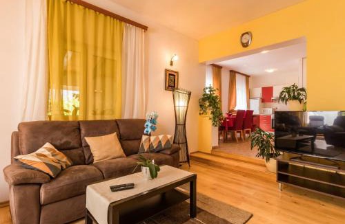 Kastelir-Labinci House | Holiday Home Petar by Interhome