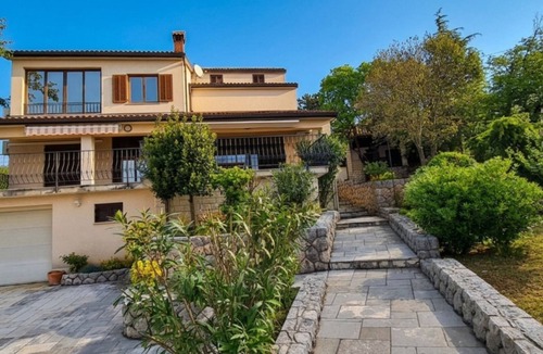 Jadranovo Villa | Holiday Home Sparks - Sea View by Villas Guide