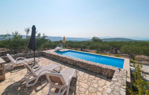 Sutivan House | Holiday Home Stomorica - Secluded Olive Estate with Private Pool, Brač