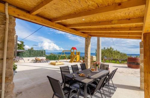 Kastel Stari Villa | Holiday Home Toni