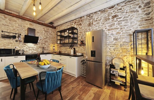 Blato House | Holiday Home Tranquilla with heated pool