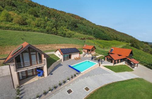 Kalnik House | Holiday Home Vila Breg 2 by Interhome