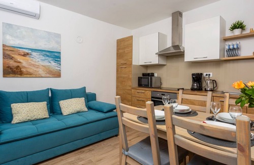 Jablanac Villa | Holiday home Vranjak by Villas Guide