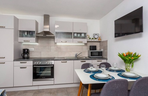 Jablanac Villa | Holiday home Vranjak by Villas Guide