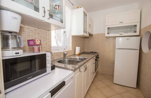 Brulo House | Holiday home with air conditioning