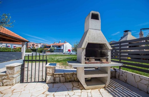 Brulo House | Holiday home with air conditioning