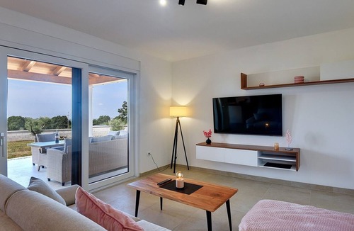 Valtura House | Holiday home with hot tub Valtura, Pula (K-22784)