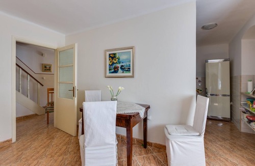 Nerezine House | Holiday Home with Sea View