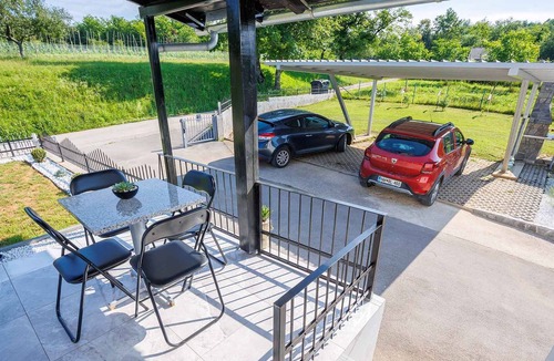Crnomelj House | Holiday home with peaceful surroundings