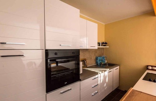 Fazana House | Holiday home with pool for 8 people