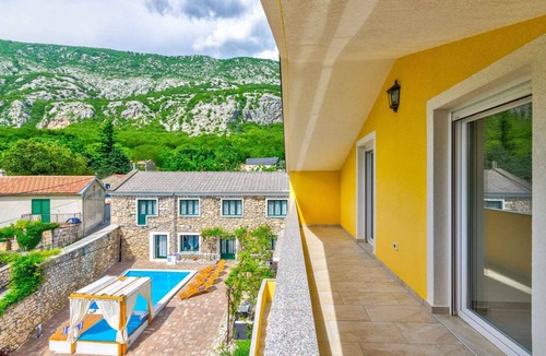 Vinodolska opcina House | Holiday home with pool, barbecue, outdoor kitchen and playground
