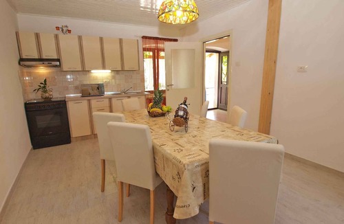 Orbanici House | Holiday home with swimming pool and barbecue
