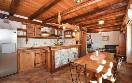 Zastrazisce House | Holiday Home Zastrazisce With Fireplace 03