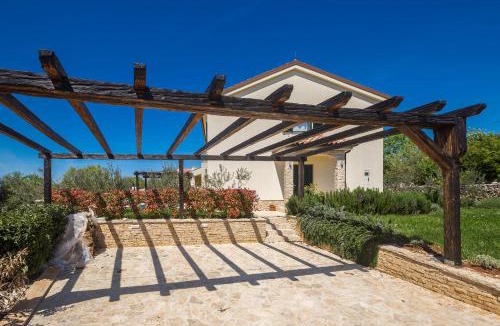 Brzac Villa | Holiday house BRZAC
