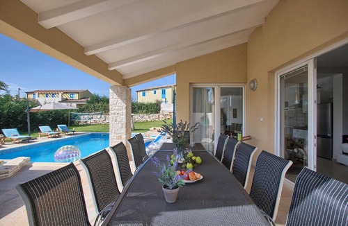 Muzini House | Holiday house for 12 persons approx. 280 qm in Mužini, Istria (Interior of Istria)
